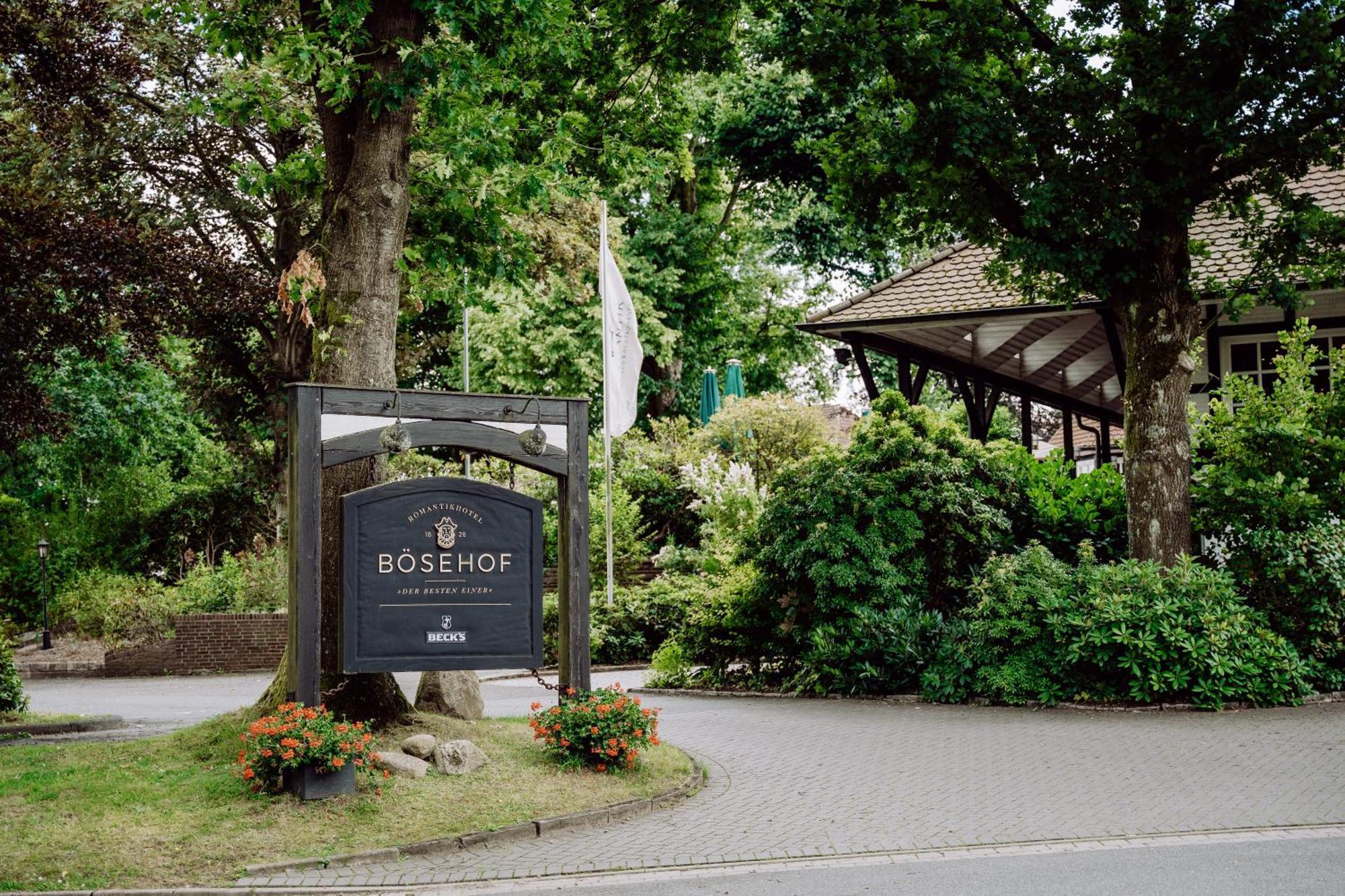 Romantik Hotel Boesehof Bad Bederkesa Exterior photo